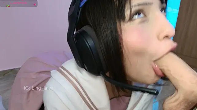 Chatroom XXX en direct de ling_meow