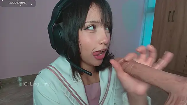 ling_meow's Live XXX Chat