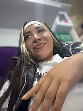 ManuelaVeeleez's Webcam Show