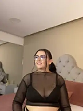 Chat XXX ao vivo de AlmaraRouge