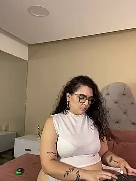 AlmaraRouge – Naživo XXX chat