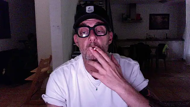 love_save_the_world Webcam show