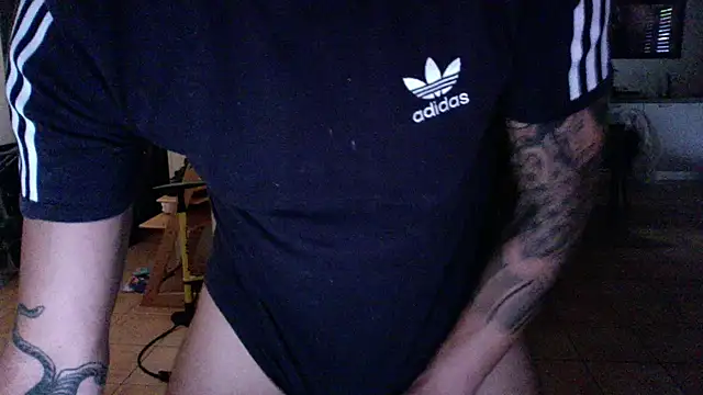 love_save_the_world Webcam Show