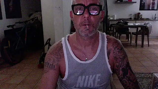 Webkamerová show love_save_the_world