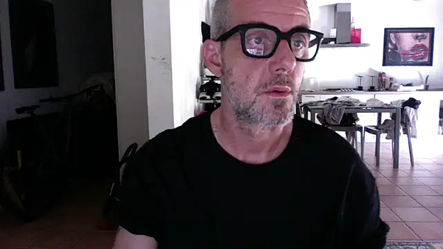 Webkamerová show love_save_the_world