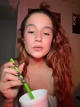 isabella_ferrer99 Adlı Modelin Web Kamerası Şovu