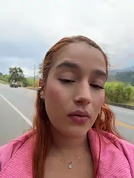 isabella_ferrer99のウェブカメラショー