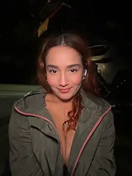 Pokazy przed kamerką – isabella_ferrer99