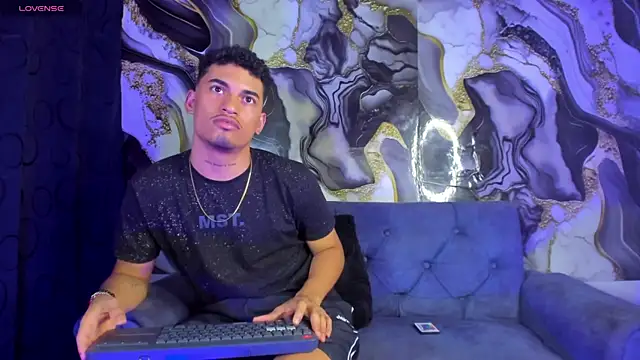 Ares_DAMM's Live XXX Chat
