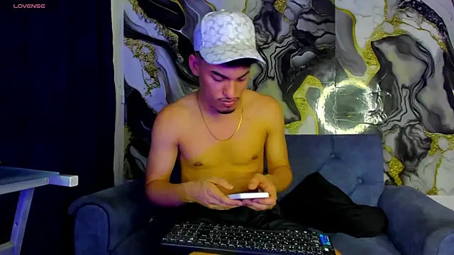 Ares_DAMMのウェブカメラショー