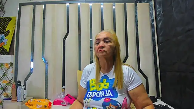 queenstarhy ওয়েবক্যাম শো