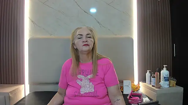 queenstarhy Adlı Modelin Web Kamerası Şovu