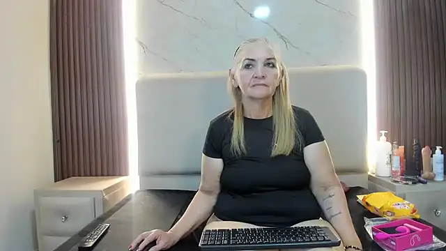 queenstarhy's Webcam Show