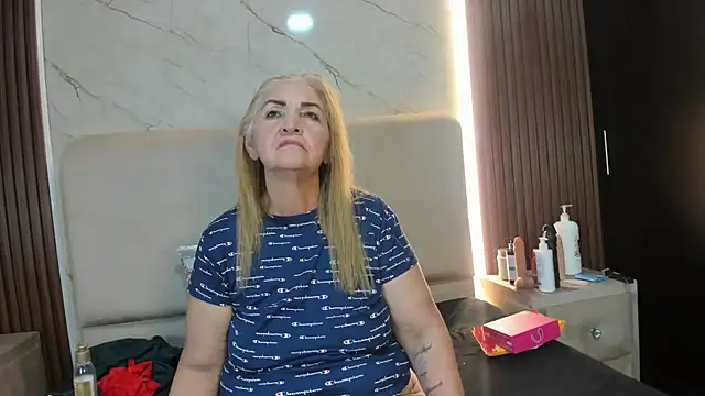 queenstarhy Webcam show