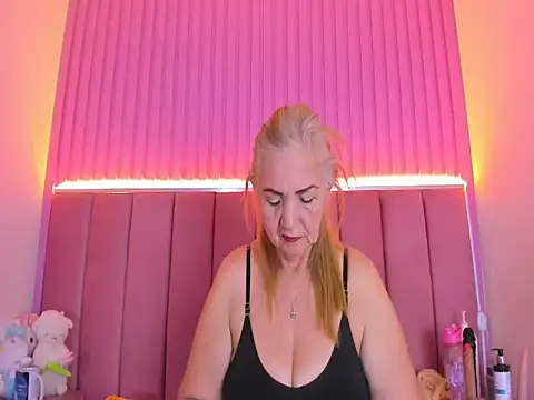 queenstarhy: вебкам-шоу