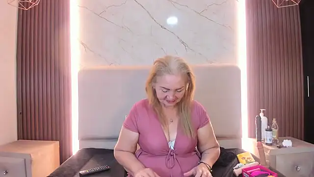 queenstarhy's Webcam Show