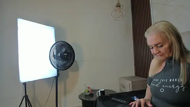 queenstarhy's Webcam Show