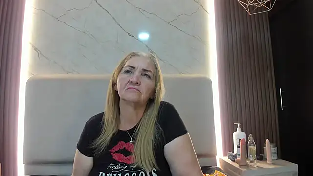 queenstarhy's Webcam Show