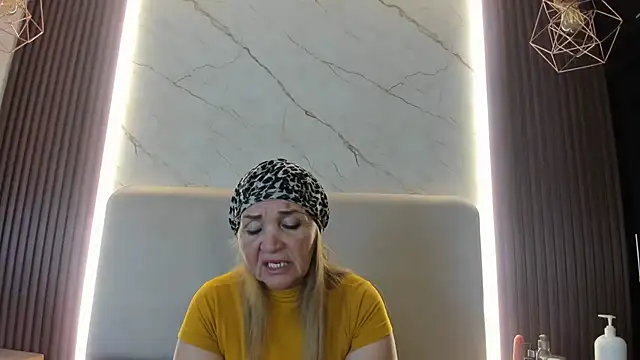 queenstarhy's Webcam Show