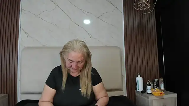 queenstarhy's Webcam Show