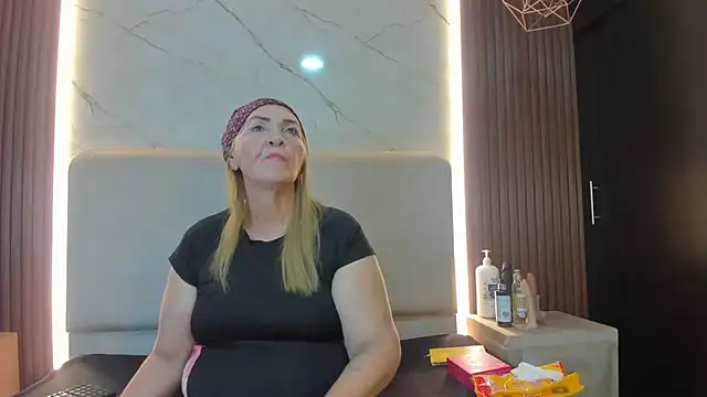 queenstarhy's Webcam Show