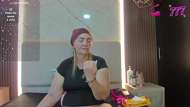 queenstarhy's Webcam Show