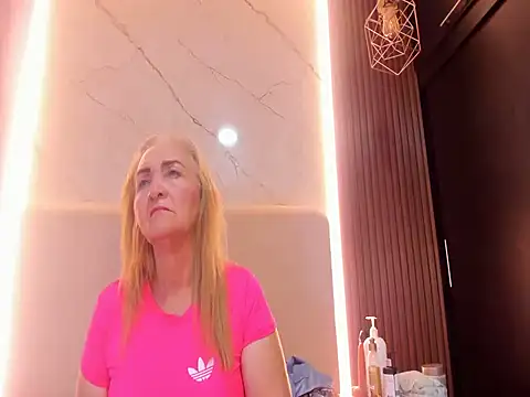 queenstarhy Pertunjukan Webcam