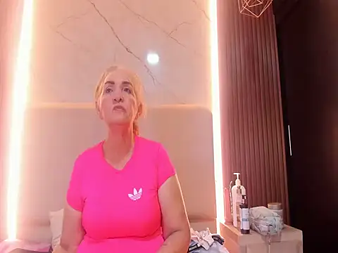 queenstarhy's Webcam Show