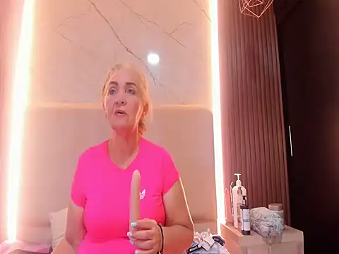 queenstarhy Adlı Modelin Web Kamerası Şovu