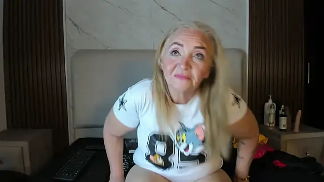 عرض كام queenstarhy