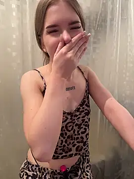 Živá chatovací místnost KayShaw