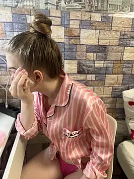 KayShaw Chat XXX live