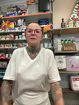 SkinnyLilly Webcam-Show
