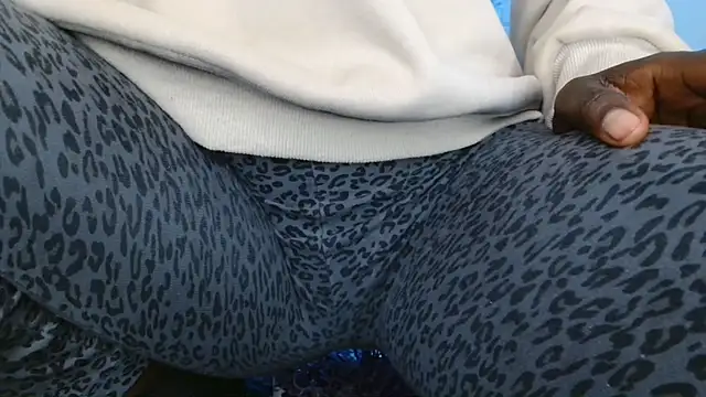 Pokazy przed kamerką – Africanbabe_