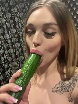 ivorylinkoln Show in webcam