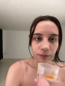 Chat XXX en directo de Kitty_Bonita04