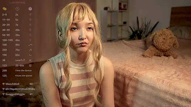 Linhmew's Live XXX Chat