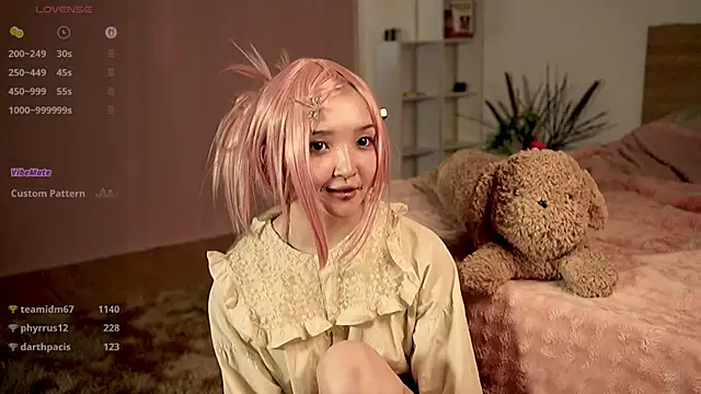 Linhmew Live XXX-Chat
