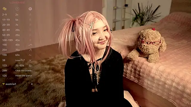 Linhmew's Live XXX Chat