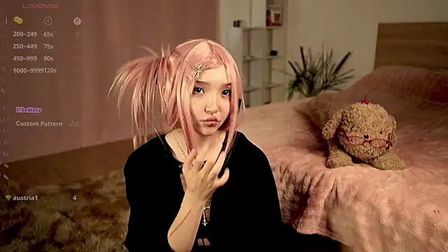 Linhmew live XXX chat