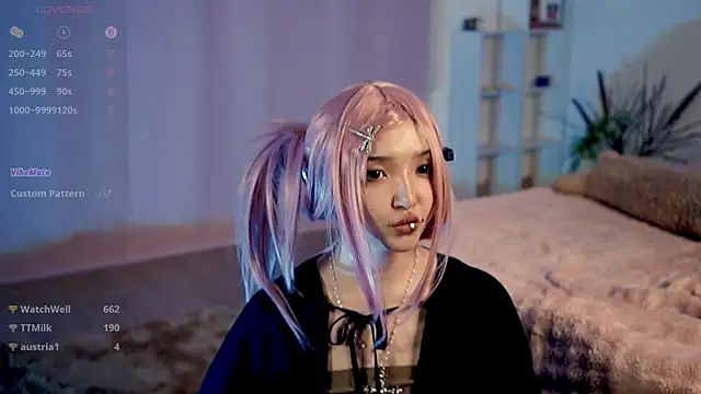 Linhmew 在線直播表演