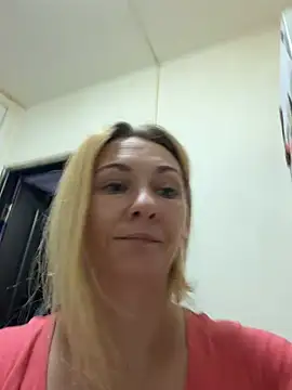 Secret_Ladyx: δωμάτιο απευθείας συνομιλίας