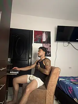 Kenny_romano 在線直播表演