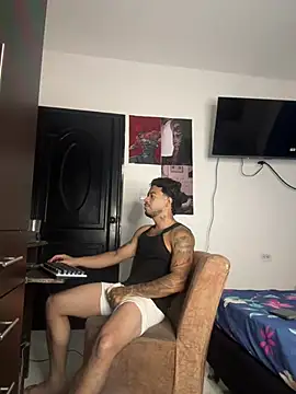 Show de Kenny_romano na webcam