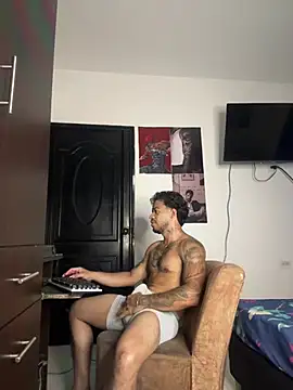 Show de Kenny_romano na webcam