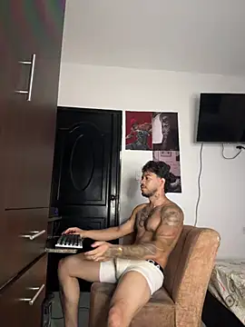 Kenny_romano Adlı Modelin Web Kamerası Şovu