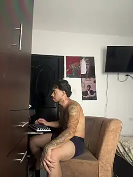 Show de Kenny_romano na webcam
