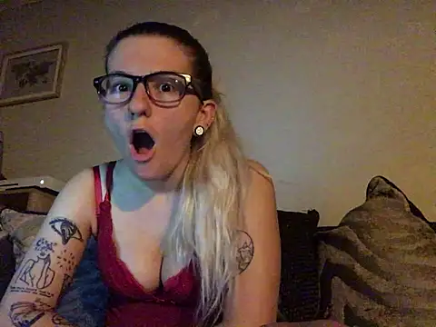 Chat +18 de xxamyleighxx ao vivo