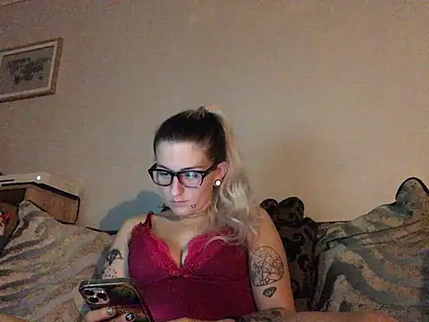 xxamyleighxx Adlı Modelin Canlı XXX Sohbeti