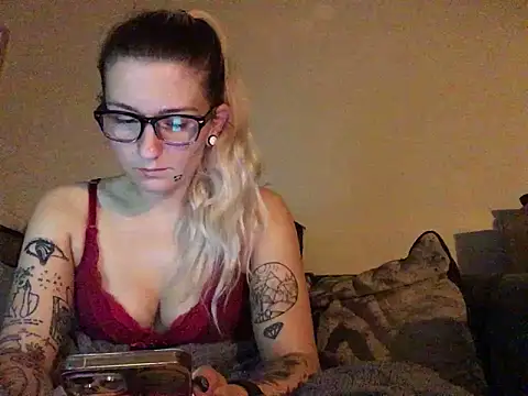 Chat XXX en directo de xxamyleighxx